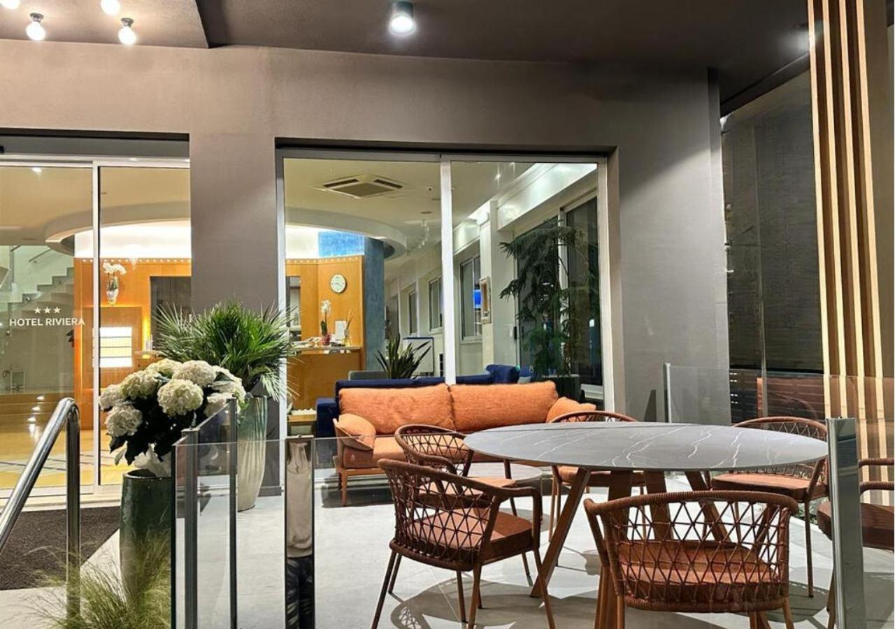 Hotel Riviera B&B Misano Adriatico Eksteriør bilde