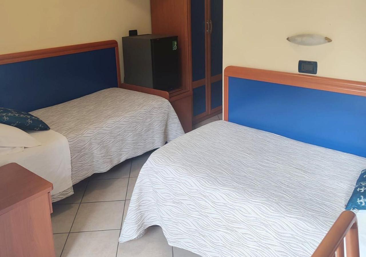 Hotel Riviera B&B Misano Adriatico Eksteriør bilde